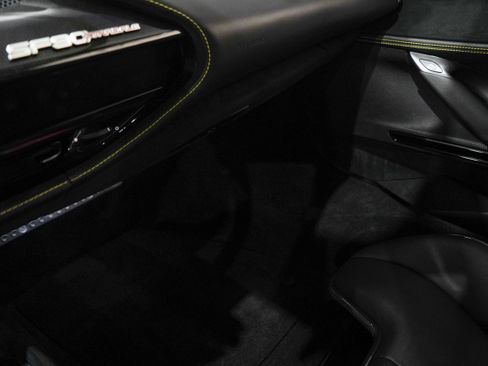 Used 2021 Ferrari SF90 Stradale AWD/4WD image 13