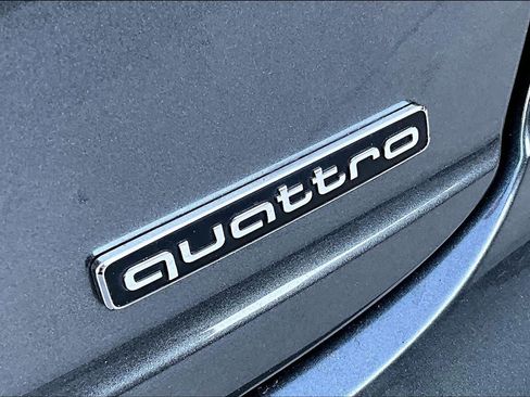Used 2023 Audi Q8 Premium Plus AWD/4WD image 10