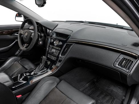 Used 2011 Cadillac CTS V image 15