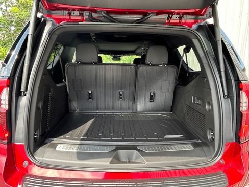 New 2026 GMC Yukon XL AT4 w/ LPO, Floor Liner Package AWD/4WD image 21