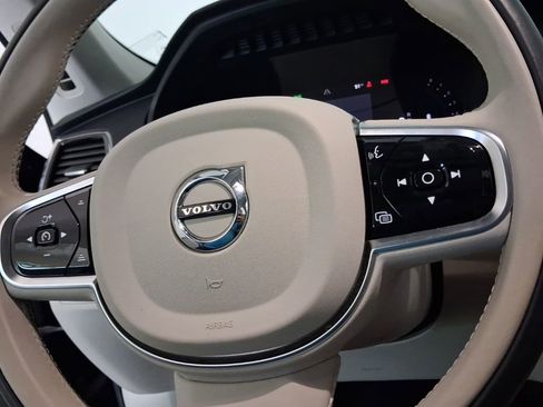 Used 2025 Volvo XC90 B6 Plus w/ Protection Package Premier AWD/4WD image 36