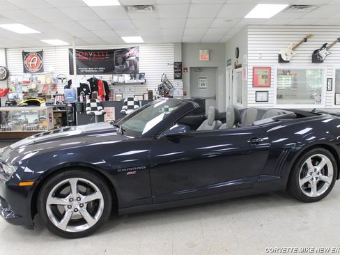 Used 2014 Chevrolet Camaro SS w/ RS Package RWD image 32