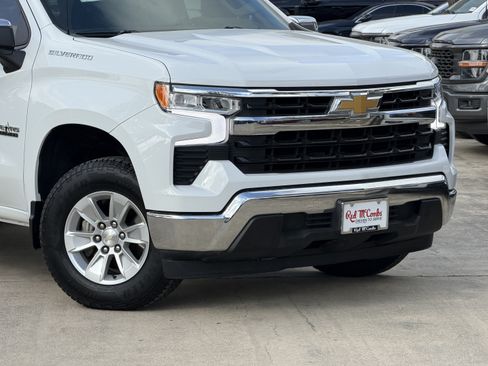 Used 2024 Chevrolet Silverado 1500 LT RWD image 2