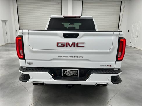 Used 2025 GMC Sierra 1500 AT4 AWD/4WD image 8