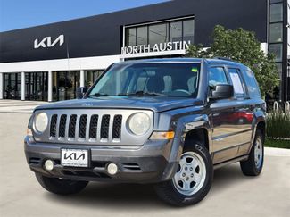 Used 2014 Jeep Patriot Sport image 1
