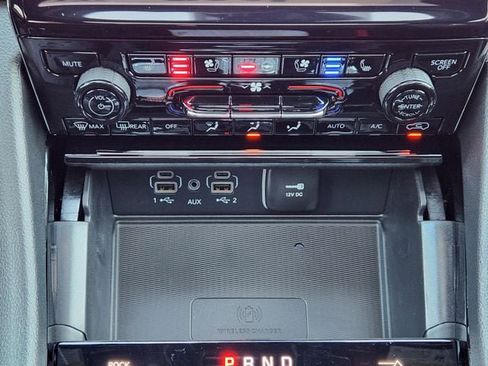 New 2025 Jeep Grand Cherokee L Overland w/ Luxury Tech Group IV image 15