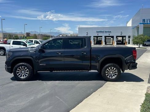 Certified 2023 GMC Sierra 1500 AT4 w/ Technology Package AWD/4WD image 2
