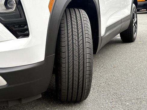 Certified 2025 Chevrolet TrailBlazer LT w/ LT Cold Weather Package image 28