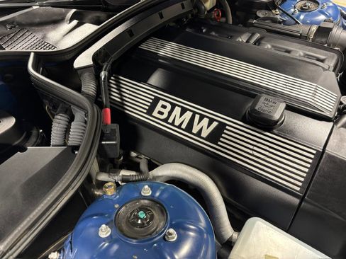 Used 2001 BMW Z3 3.0i image 16