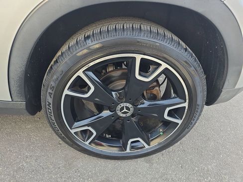 Used 2019 Mercedes-Benz GLA 250 image 39