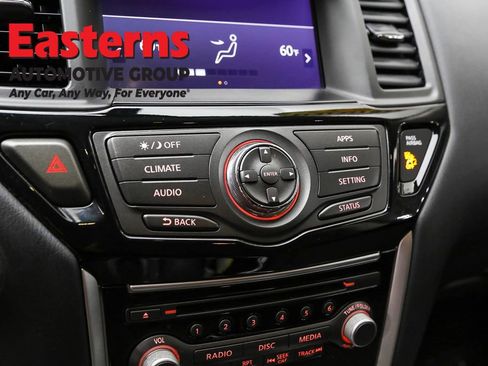 Used 2020 Nissan Pathfinder S image 20