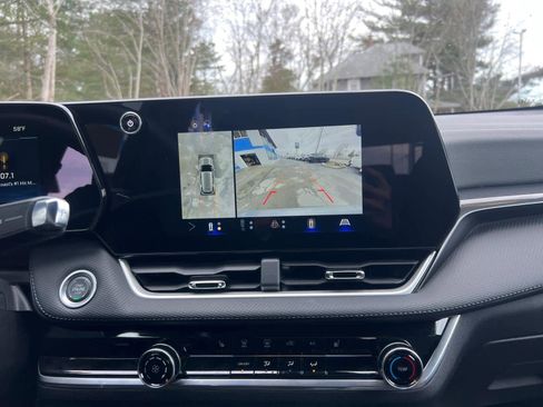 Certified 2025 Chevrolet Equinox LT w/ Safety and Technology Package AWD/4WD image 28