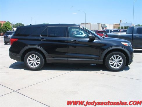 Used 2020 Ford Explorer 4WD w/ Class III Trailer Tow Package image 34