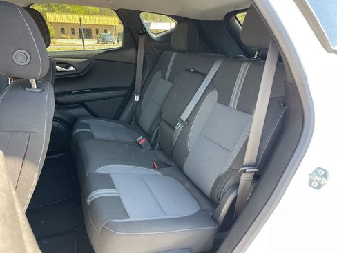 Used 2025 Chevrolet Blazer LT image 19