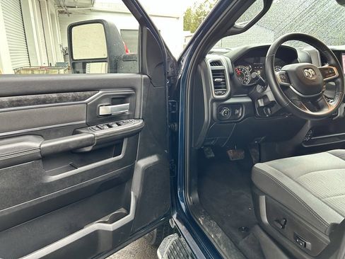 Used 2024 RAM 2500 Big Horn w/ Bed Utility Group image 4