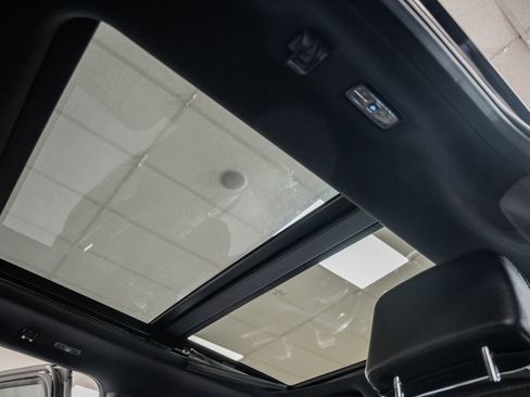 Used 2022 Ford F150 Lariat image 37