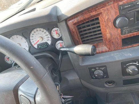 Used 2006 Dodge Ram 2500 Truck SLT image 37