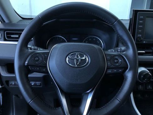 Used 2021 Toyota RAV4 XLE Premium AWD/4WD image 25