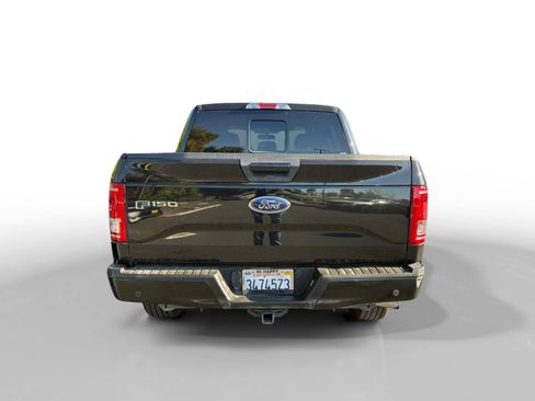 Used 2015 Ford F150 XLT w/ Equipment Group 302A Luxury image 4