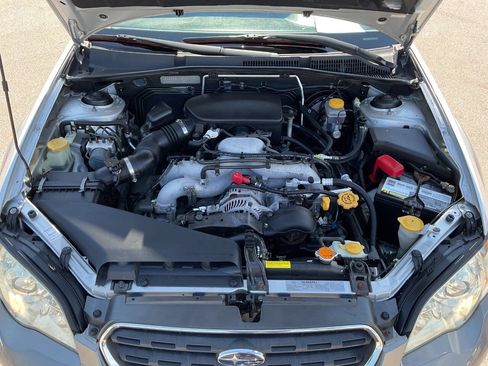 Used 2006 Subaru Outback 2.5i Limited AWD/4WD image 43
