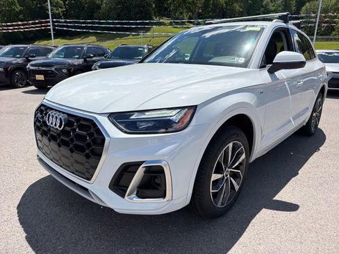 Used 2023 Audi Q5 2.0T Premium Plus w/ Premium Plus Package AWD/4WD image 10