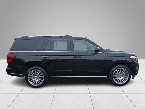 Used 2024 Ford Expedition Limited AWD/4WD image 8