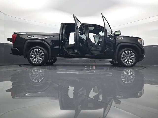 Used 2024 GMC Sierra 1500 Denali AWD/4WD image 33