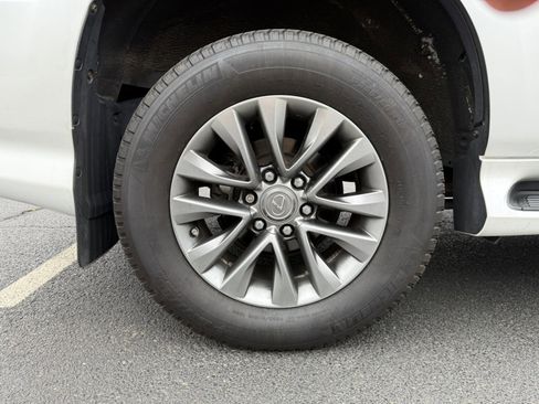 Used 2016 Lexus GX 460 Luxury AWD/4WD image 12