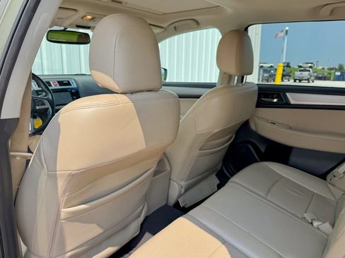 Used 2015 Subaru Outback 2.5i Premium AWD/4WD image 13
