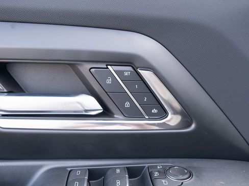 New 2024 Chevrolet Silverado EV RST image 19