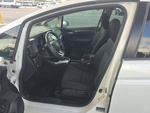 Used 2019 Honda Fit LX image 7