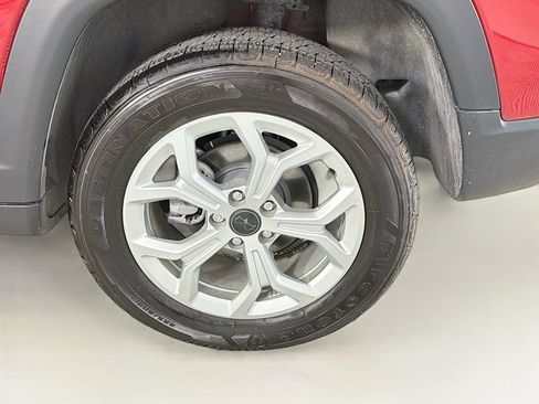 Used 2025 Jeep Compass Sport AWD/4WD image 33
