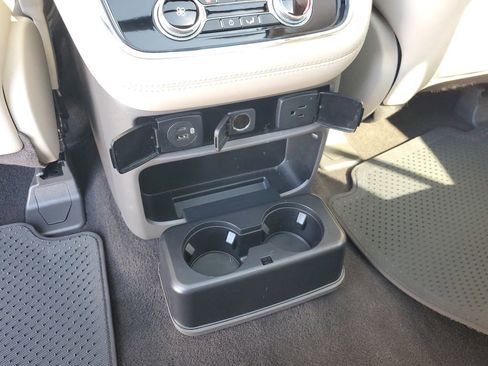 Used 2021 Lincoln Navigator Reserve w/ Luxury Package image 13