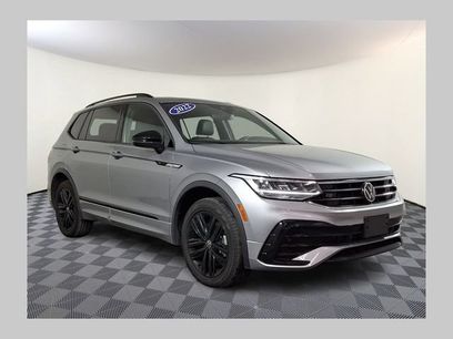 Used 2022 Volkswagen Tiguan SE R-Line