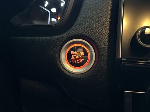 Used 2021 Honda CR-V Special Edition image 16