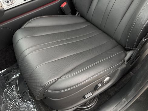 Used 2025 Genesis GV80 2.5T Standard image 16