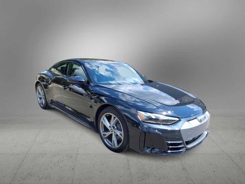 Used 2022 Audi e-tron GT Premium Plus AWD/4WD image 2