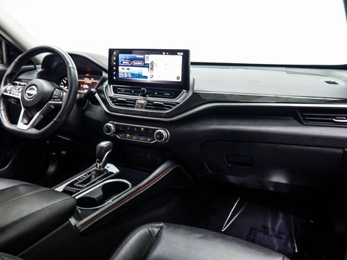Used 2023 Nissan Altima 2.5 SR w/ SR Premium Package FWD image 19