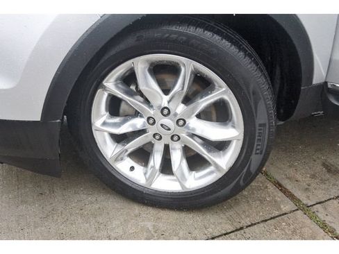 Used 2014 Ford Explorer Limited w/ Equipment Group 301A FWD image 31