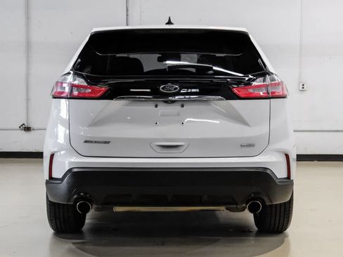 Used 2019 Ford Edge SE FWD image 8