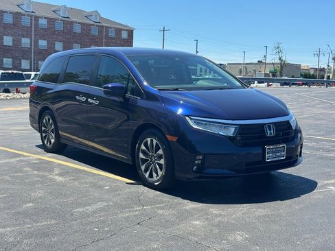 Certified 2023 Honda Odyssey EX-L image 2