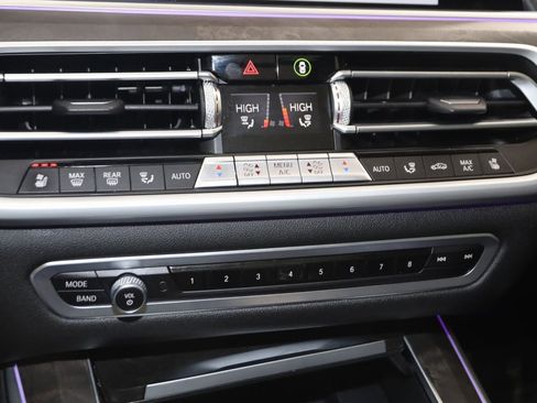 Used 2021 BMW X5 M50i image 35