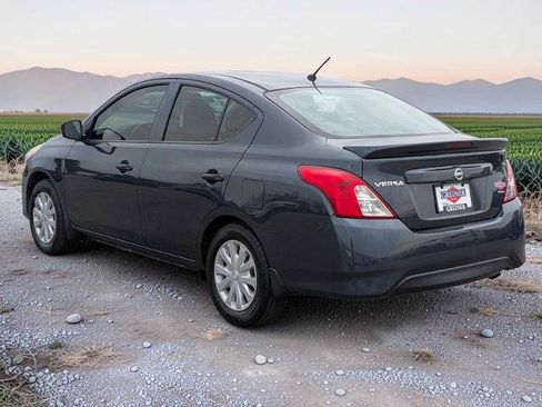 Used 2017 Nissan Versa S Plus FWD image 4