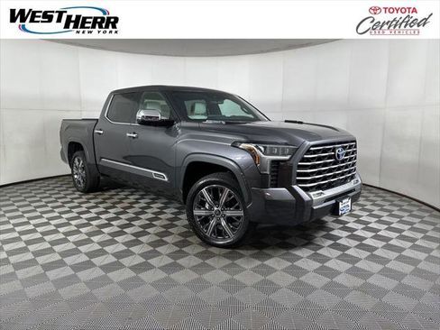 Certified 2022 Toyota Tundra Capstone AWD/4WD image 1