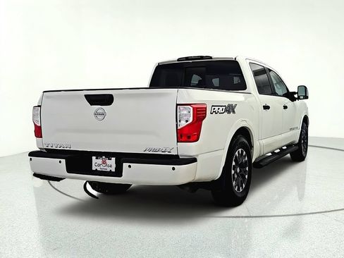 Used 2018 Nissan Titan PRO-4X AWD/4WD image 5