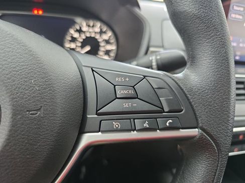 Certified 2024 Nissan Altima 2.5 SV FWD image 17
