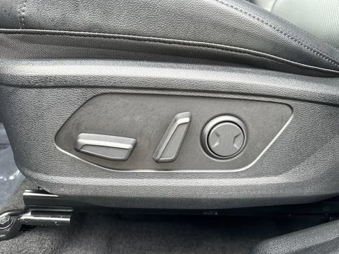 Used 2025 Kia Sportage EX FWD image 27