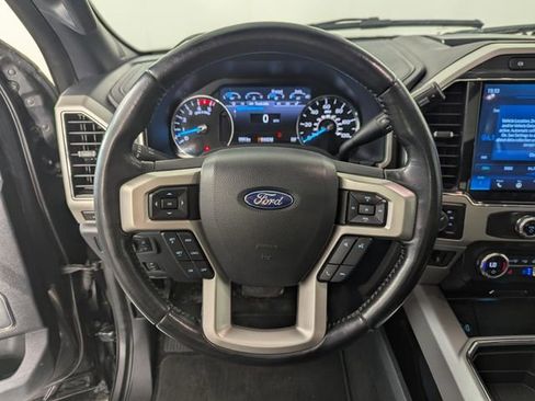 Used 2022 Ford F250 Lariat w/ Black Appearance Package image 13