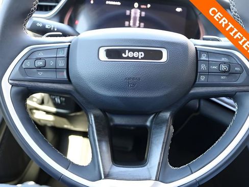 Used 2024 Jeep Grand Cherokee Limited image 21