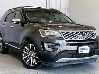 Used 2017 Ford Explorer Platinum video 1